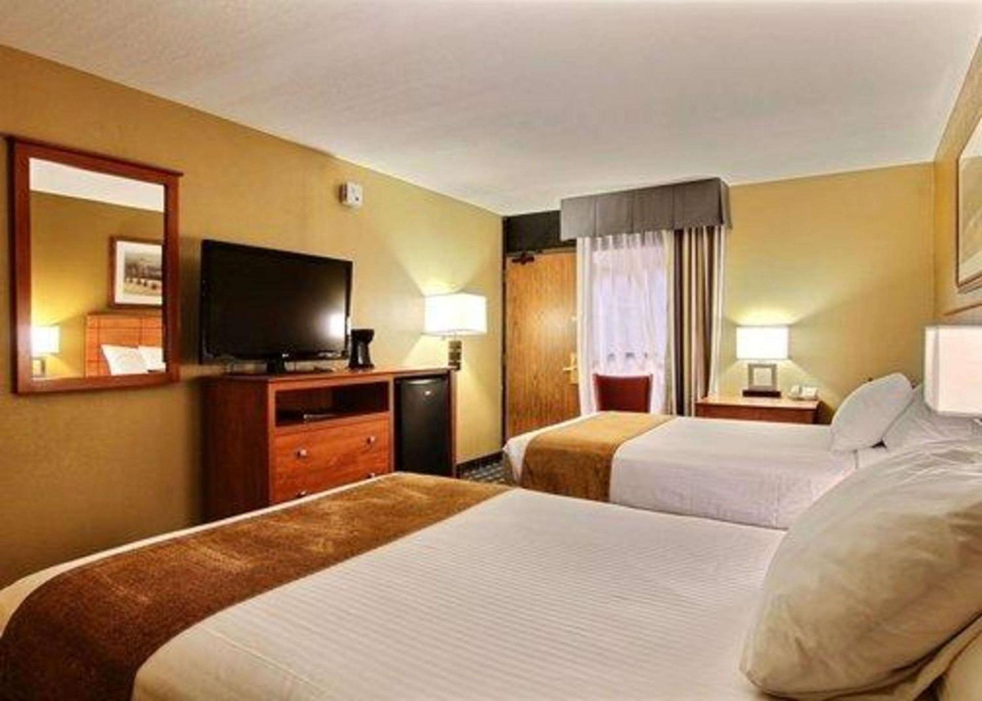 Quality Inn Thief River Falls Bagian luar foto