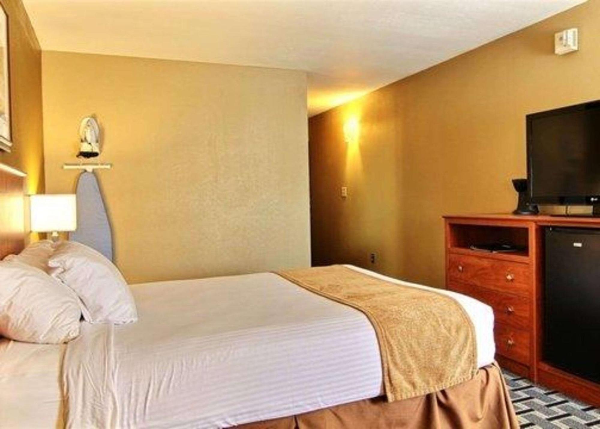 Quality Inn Thief River Falls Bagian luar foto